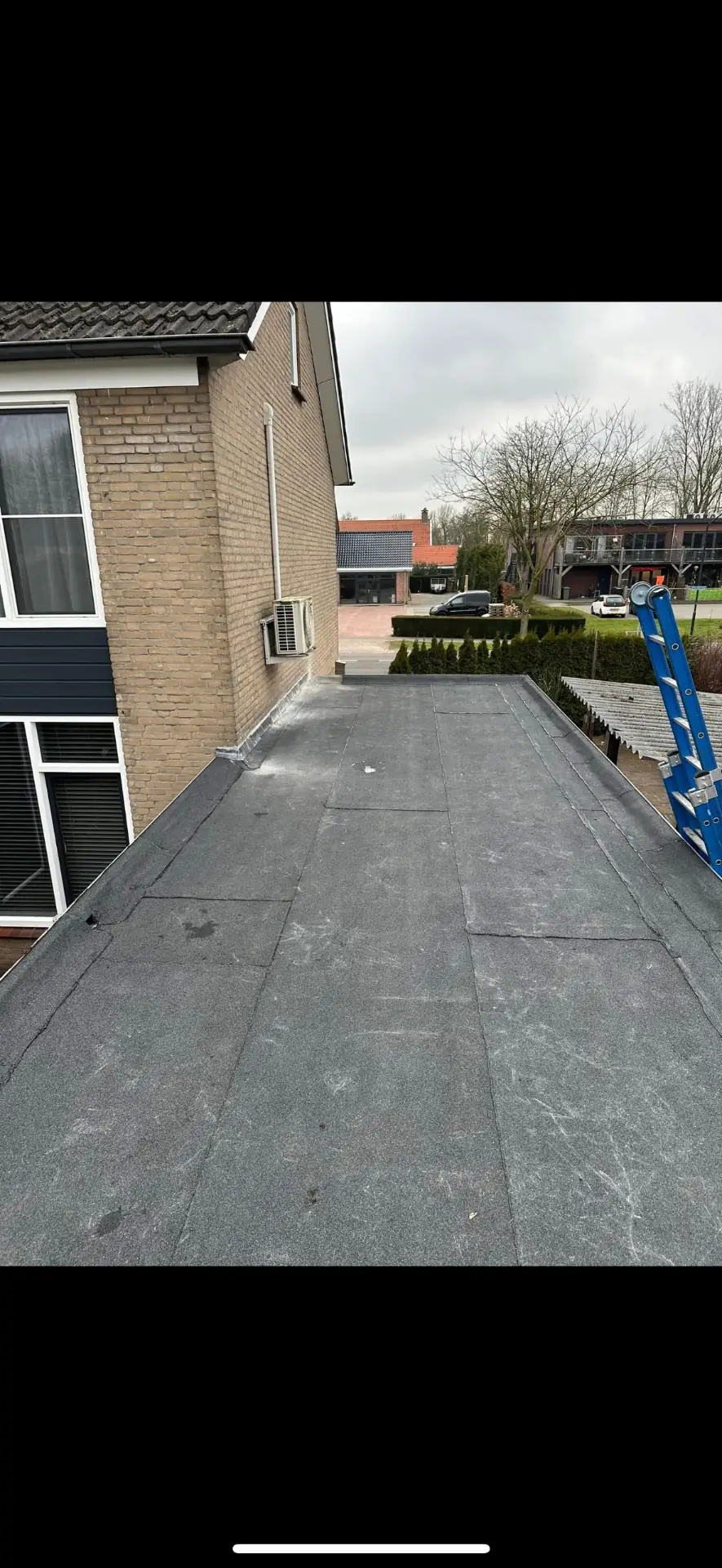 Geïsoleerd plat dak met EPDM in Utrecht